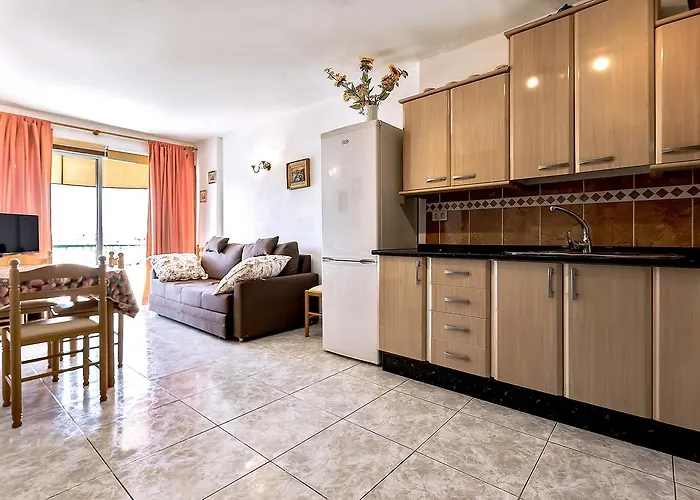 Torres Del Sol Sea View Apartment
